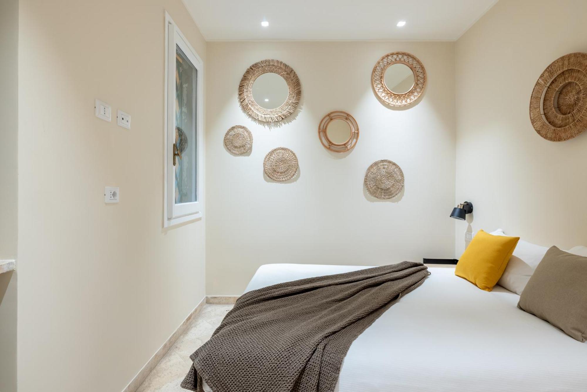 רומא Charming 3 Bedroom Apartment In The Historic Center מראה חיצוני תמונה